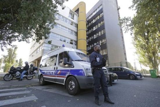 Τρομοκρατική επίθεση σε γραφεία γαλλικού περιοδικού, τουλάχιστον έντεκα νεκροί