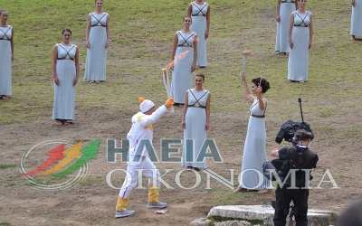 Άρχισε το ταξίδι... Πήρε τον δρόμο της η Ολυμπιακή Φλόγα (εικόνες + video)