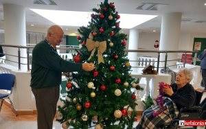 Στόλισαν το Χριστουγεννιάτικο δέντρο στο Δημοτικό Γηροκομείο Αργοστολίου!