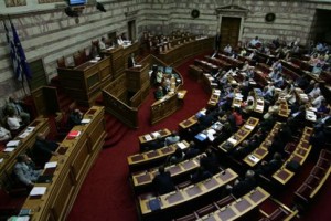 Με 222 «ναι» ψηφίστηκε το τρίτο μνημόνιο, 43 απώλειες για τον ΣΥΡΙΖΑ - Προς ψήφο εμπιστοσύνης τις επόμενες ημέρες