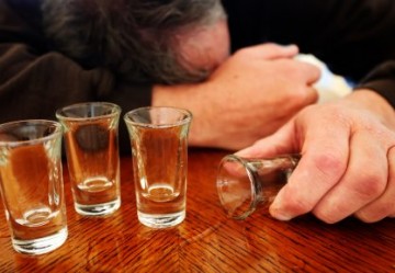 Ένας μήνας χωρίς αλκοόλ επουλώνει το συκώτι, ρίχνει την πίεση