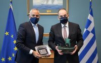 Συνάντηση Πλακιωτάκη με Υφ. Ναυτιλίας Κύπρου: Συνεργαζόμαστε στενά για την ακτοπλοϊκή σύνδεση Ελλάδας - Κύπρου