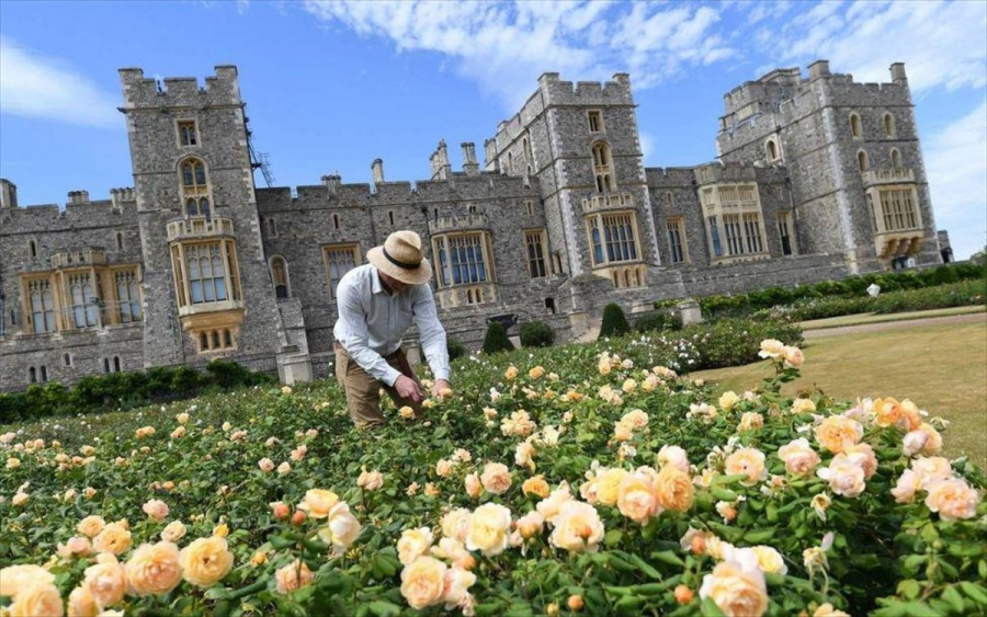 Βρετανία: Η Βασίλισσα ανοίγει τον κήπο του κάστρου Γουίνδσορ για το κοινό έπειτα από 40 χρόνια (εικόνες)