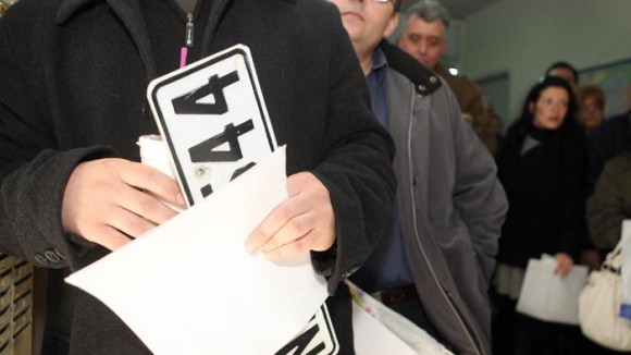 Επιστροφή πινακίδων, αδειών οδήγησης και κυκλοφορίας λόγω Πάσχα