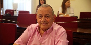 Κατάθεση Γιώργου Κουρή στην Εξεταστική με δόσεις περγαμόντου και παπάγιας από την Κεφαλονιά (video)