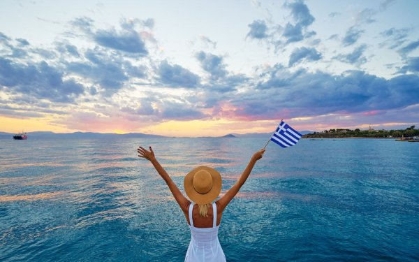 Γιατί πέφτει η μέση δαπάνη στον Τουρισμό - "Η Ελλάδα έχει ακριβύνει υπερβολικά"