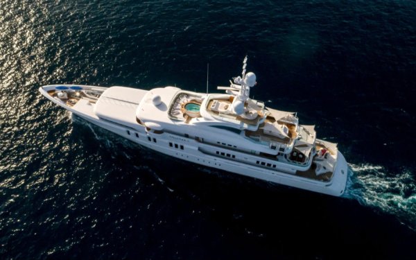 Η 70μετρη θαλαμηγός TALISMAN C στην Αντίσαμο – Η πολυτέλεια μιας Τουρκικής αυτοκρατορίας στην Κεφαλονιά!