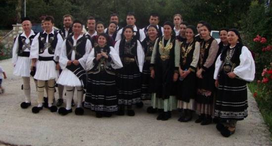 Επιτυχία στη βραδιά παραδοσιακών χορών απο τον Σύλλογο Πάστρας " Το Παλιόκαστρο"