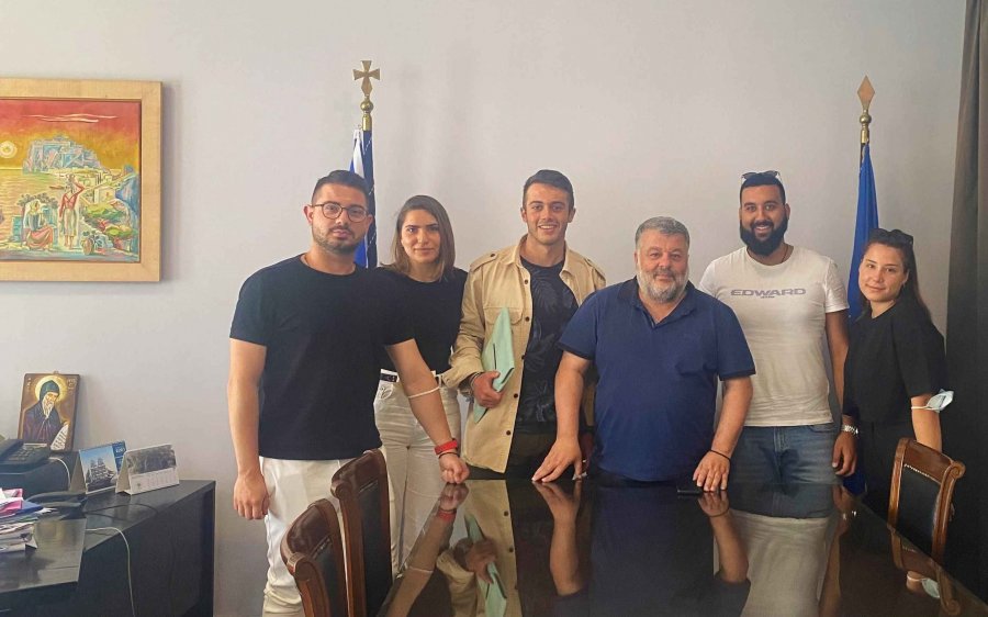 Οι φοιτητές του Τμήματος Επιστήμης & Τεχνολογίας Τροφίμων Ιονίου Πανεπιστημίου σε εποικοδομητικές συζητήσεις με τον Δήμαρχο Αργοστολίου