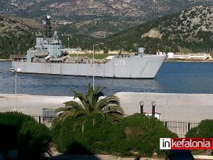 Επέστρεψε και πάλι το πλοίο του Πολεμικού Ναυτικού στο λιμάνι του Αργοστολίου