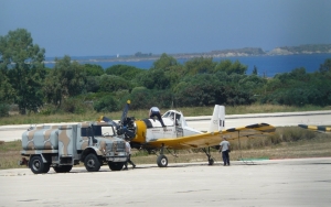 Στην Κεφαλονιά τα δύο Πυροσβεστικά αεροπλάνα τύπου Πετζετέλ (εικόνες)