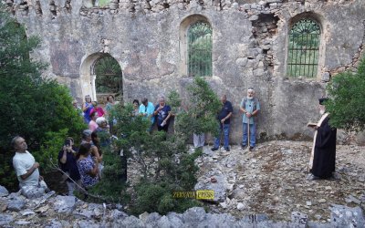 Τρισάγιο μνήμης στα Παλιά Βλαχάτα με μεγάλη συμμετοχή