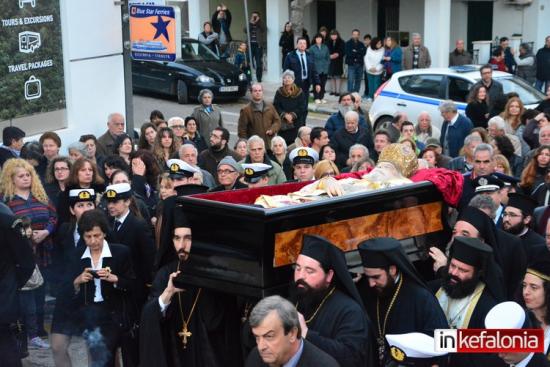 Θλίψη και συγκίνηση στην υποδοχή της σορού του μακαριστού Μητροπολίτη Κεφαλληνίας (εικόνες + video)