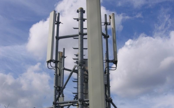 Εργατικό Κέντρο: Συγκέντρωση διαμαρτυρίας για την απομάκρυνση κεραίας κινητής τηλεφωνίας από την «Πλάκα»