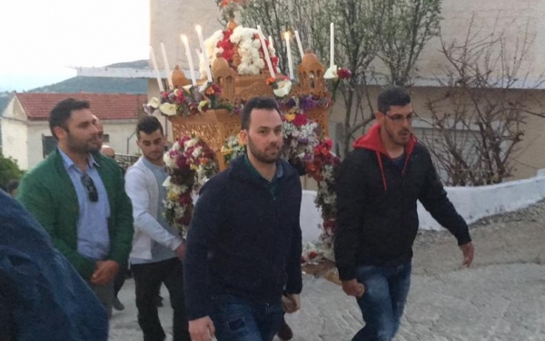 Η περιφορά του Επιταφίου στα Διλινάτα (εικόνες)