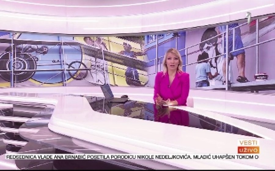 Η υπέροχη τοιχογραφία στο κλειστό &quot;Αντώνης Τρίτσης&quot; στο κεντρικό δελτίο ειδήσεων του TV PRVA της Σερβίας (video)