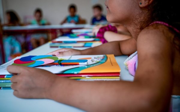 Μειώνεται η διδακτέα ύλη σε Δημοτικό και Γυμνάσιο - Από πότε η αλλαγή