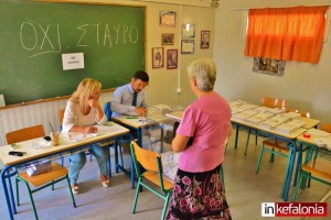 Χωρίς προβλήματα εξελίσσεται η εκλογική διαδικασία στην Κεφαλονιά (εικόνες)