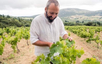 Από το αμπέλι στο ποτήρι: Το φετινό Wine Hub αφιερωμένο στη Ρομπόλα – Ο Κώστας Μπαζίγος στον InKefalonia 89,2