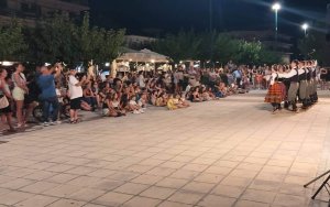 Μια φανταστική μουσικοχορευτική παράσταση σύμβολο της Ελληνoσερβικής φιλίας στον Πόρο! (εικόνες/video)