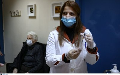 Εμβόλιο Astrazeneca: Στις 15/2 οι πρώτοι εμβολιασμοί στην Ελλάδα, πότε ανοίγει η πλατφόρμα για ραντεβού ανά ηλικία
