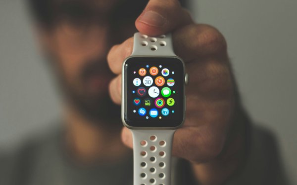 Πέντε δημοφιλή gadgets που μπορούν να πάρουν εύκολα φωτιά