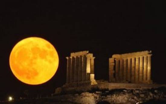 Μαγικό φεγγάρι -Την Κυριακή η μεγαλύτερη πανσέληνος του 2013