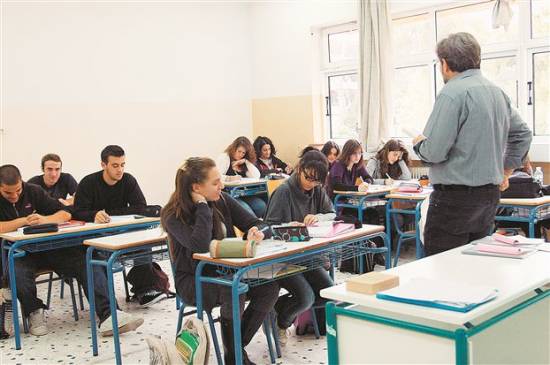 To ΔΣ της Ένωσης Γονέων Αργοστολιού καταγγέλλει την επιστράτευση των εκπαιδευτικών