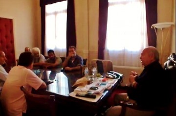 Επιτροπή Αγώνα Λειβαθούς: Παράσταση διαμαρτυρίας σε Περιφέρεια και Δήμο Κεφαλονιάς για το Τραπεζάκι