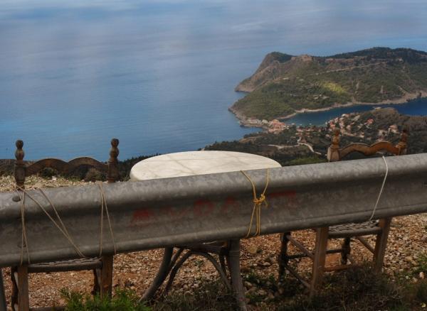 Υποκλινόμαστε! Κεφαλονίτικη πατέντα για... καφέ με θέα την Άσσο!