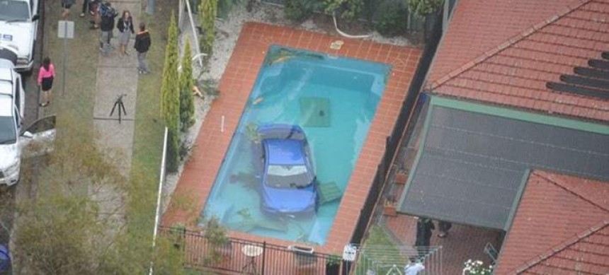 Πώς ένα αυτοκίνητο κατέληξε στον πάτο πισίνας -Ενα απίστευτο περιστατικό [εικόνες]