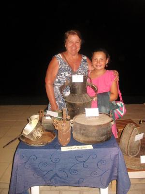 Επιτυχία στην 1η ομαδική έκθεση "παλαιών αντικειμένων" στον Πόρο