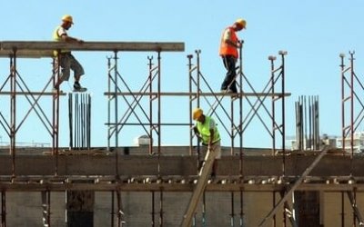 Καύσωνας: Όλα τα μέτρα προστασίας των εργαζόμενων – Αναλυτικά η εγκύκλιος του υπουργείου Εργασίας