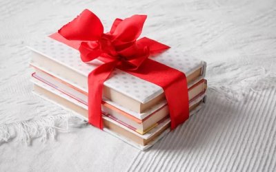Ένα όμορφο δώρο για τις γιορτές είναι τα βιβλία των εκδόσεων της Ιακωβατείου βιβλιοθήκης