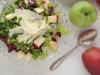 Πράσινη σαλάτα με μήλα & τυρί