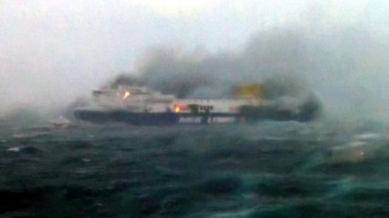 Καμένο πτώμα σε καμπίνα φορτηγού στο αμπάρι του Norman Atlantic