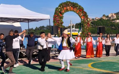Πρωτομαγιά στον Πόρο με εκδηλώσεις, χορό και ζωντανή μουσική