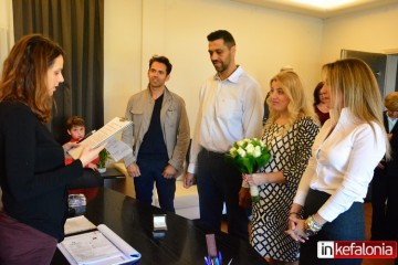 Το πήρε το κορίτσι ο Νικόλας! (εικόνες)