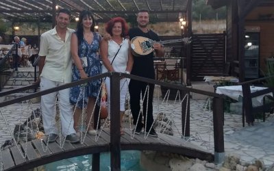 Κυριακάτικη Περατζάδα στον Κατελειό