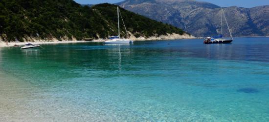 Telegraph: Ιθάκη, το άγνωστο νησί της Ελλάδας που πρέπει να επισκεφθούν όλοι