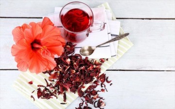 Τσάι ιβίσκου: Ρίχνει την πίεση και περιορίζει τη χοληστερόλη