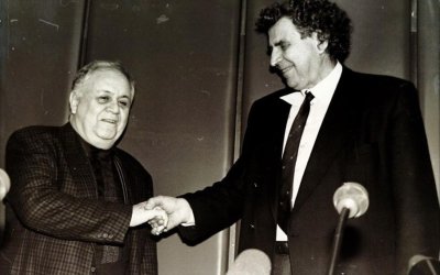 ΑΠΟΨΕ: Αφιέρωμα σε Μίκη Θεοδωράκη και Μάνο Χατζιδάκι από την Φιλαρμονική Κεφαλονιάς