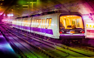 Ο Νίκος Κουρκουμέλης «αδειάζει» τα κακοήθη υπονοούμενα για τη διαφήμιση της Κεφαλονιάς στο τραμ του Μιλάνου