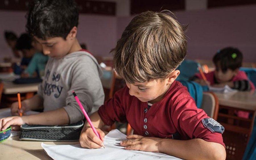 Δ&#039; Τάξη Δημοτικού Σχολείου Κεραμειών - Ο Σύλλογος Γονέων ευχαριστεί...