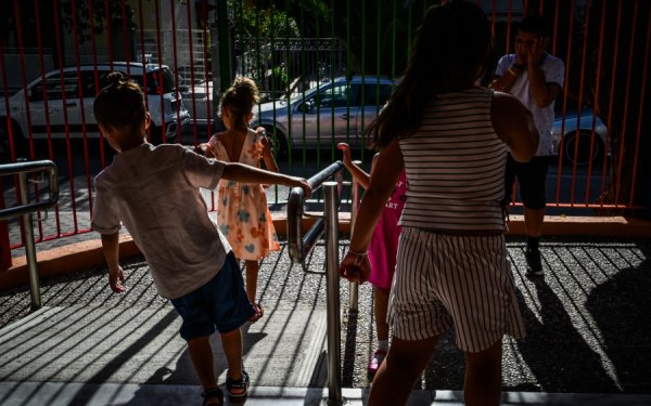 Τελευταία εβδομάδα μαθημάτων για Νηπιαγωγεία και Δημοτικά – Πότε κλείνουν τα σχολεία για καλοκαίρι