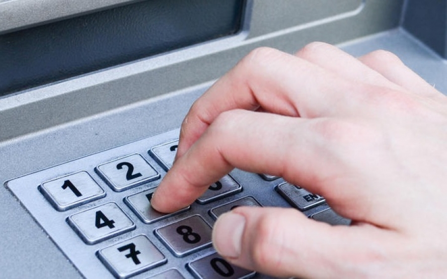 Capital Controls: Τι αλλάζει από 1η Σεπτεμβρίου στις αναλήψεις μετρητών