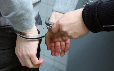 Συλλήψεις σε Κέρκυρα και Λευκάδα για κατοχή κροτίδων
