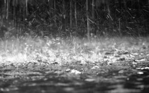 Με μεγάλες αποκλίσεις ανά περιοχή, τα ύψη βροχόπτωσης στο νησί μας την Παρασκευή - Πού έβρεξε περισσότερο και πού λιγότερο