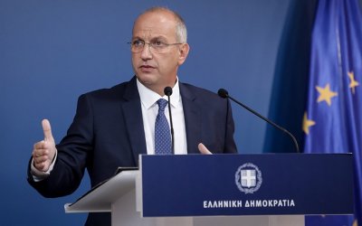 Οικονόμου: Την Τρίτη ανακοινώνονται νέα μέτρα &amp; περιορισμοί για ανεμβολίαστους