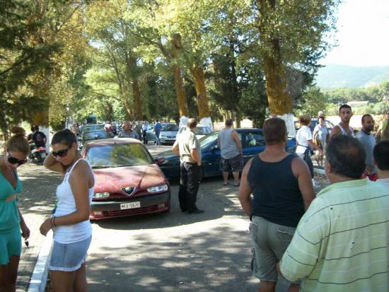 Εικόνες από την κινητοποίηση στον Αγιο κατά των Ρομά